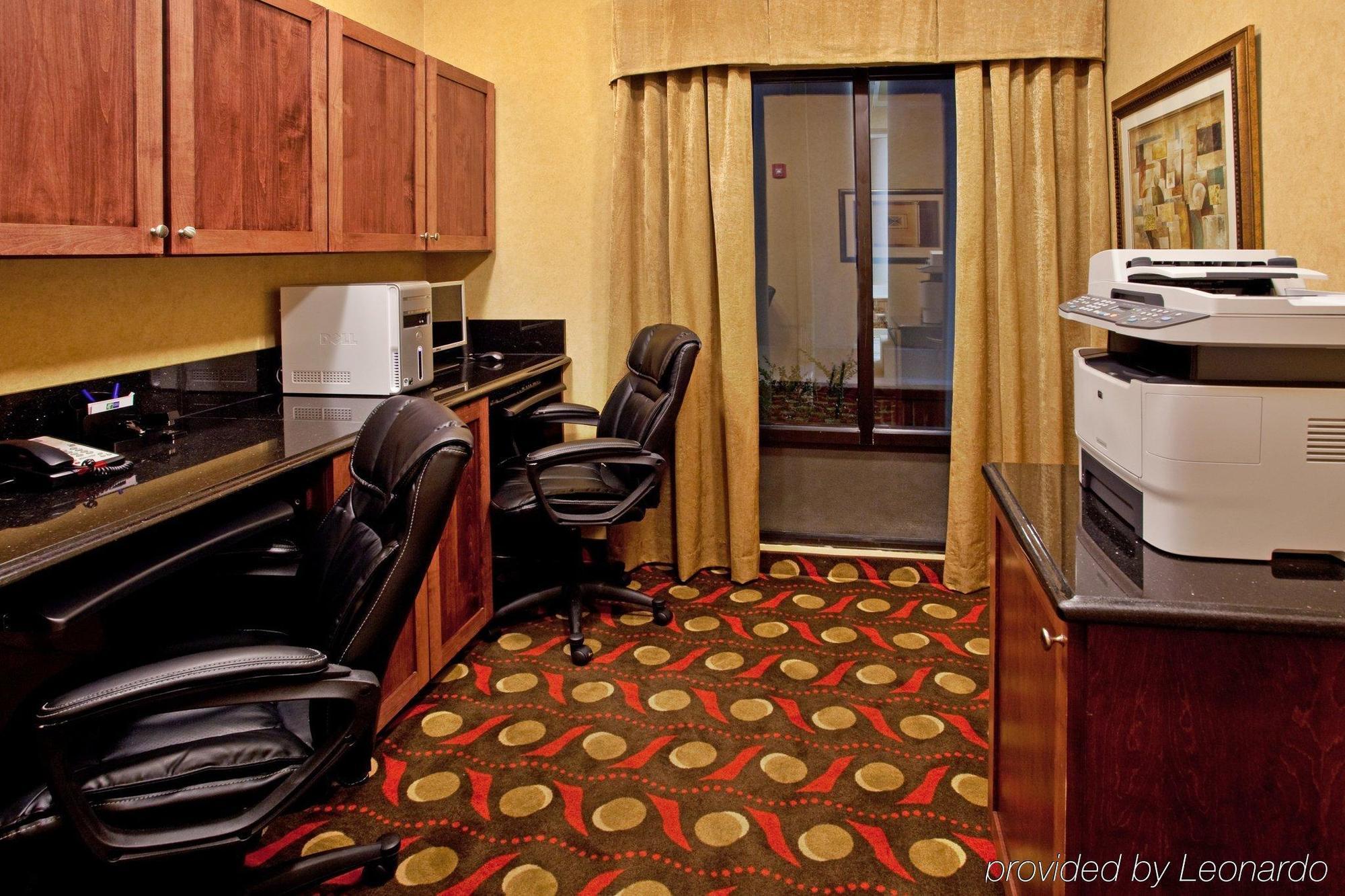 Holiday Inn Express Hotel & Suites Lavonia By Ihg Exterior foto