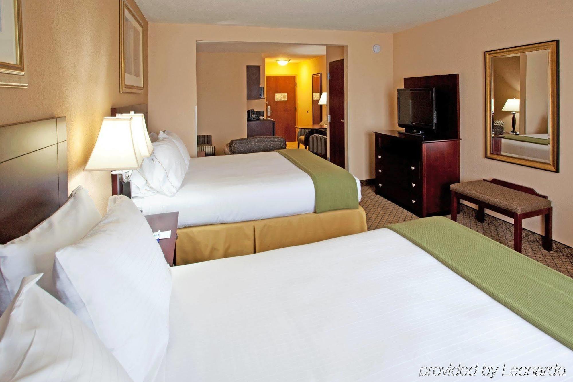 Holiday Inn Express Hotel & Suites Lavonia By Ihg Exterior foto