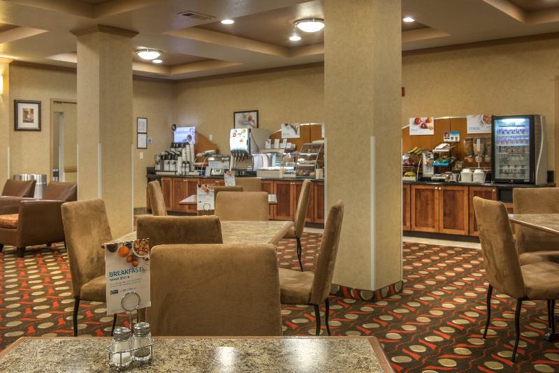 Holiday Inn Express Hotel & Suites Lavonia By Ihg Exterior foto